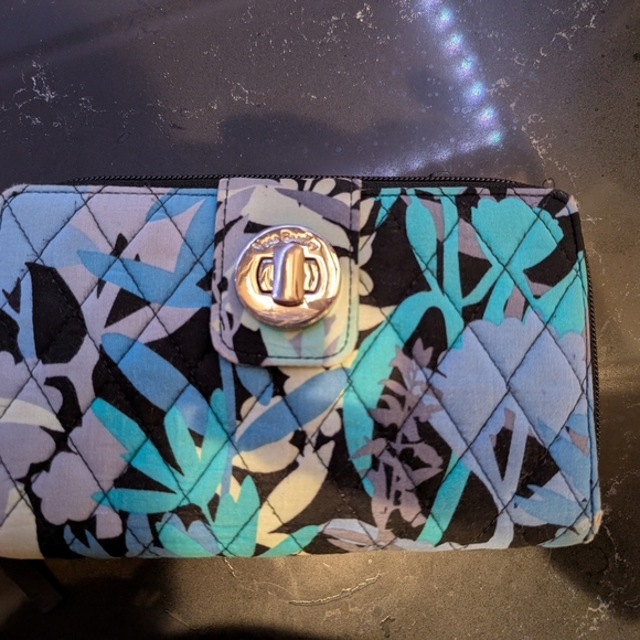 Vera Bradley Handbags - Vera Bradley Large Zip Around Floral Turnlock Wallet